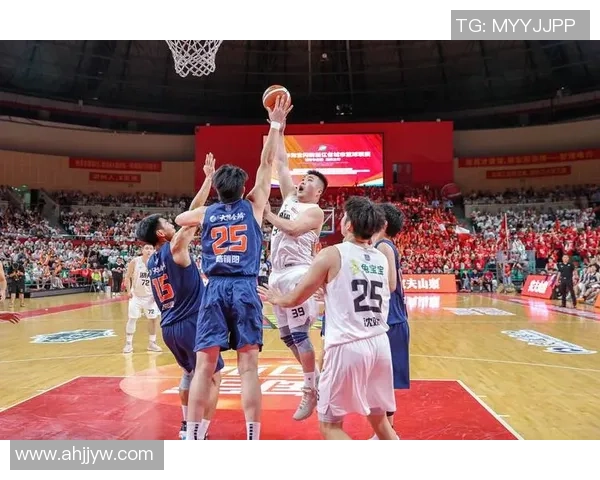 文班惊艳全场防守如壁垒进攻秀胯下背运连招强打3加1震撼全场 文班惊艳全场防守如壁垒进攻秀胯下背运连招强打3加1震撼全场